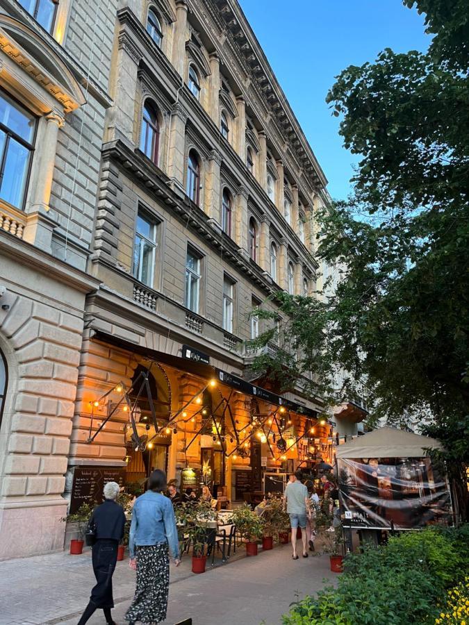 Casa Nora Liszt Ferenc Ter Lägenhet Budapest Exteriör bild